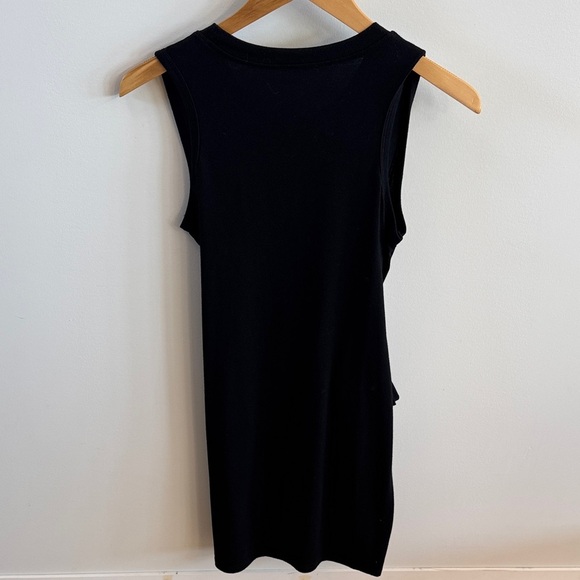 Black Sleeveless Wrap Dress - Picture 4 of 6